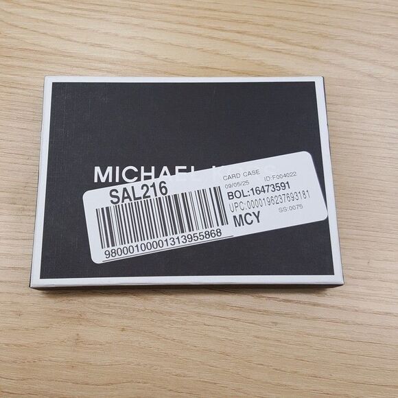 MICHAEL KORS Credit Card Case Holder Tan Pebbled Leather Wallet Logo $48 - Picture 3 of 5